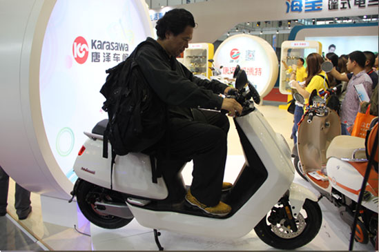 �Ɲ�܇(ch��)�l�����Ͼ�չ